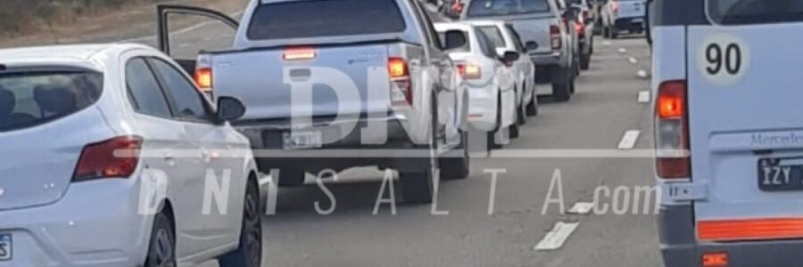 [VIDEO] Crece la tensión en Aunor: “Sáenz, hacete cargo”, el pedido de docentes y conductores