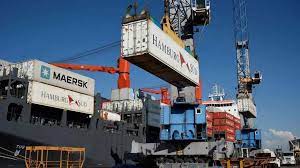 El Gobierno salió a frenar las importaciones ante la fuerte caída de reservas del BCRA