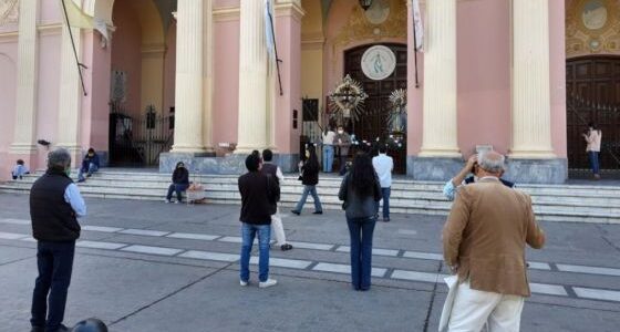 Se deben tomar recaudos para evitar contagios durante los cultos del Milagro