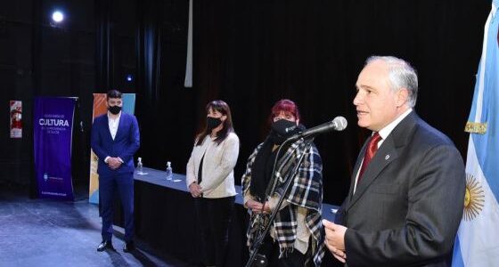 Salta invierte más de $63 millones para que jóvenes terminen estudios superiores