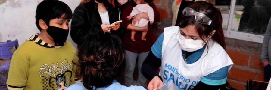 Continúan en baja los contagios de Covid-19 en Argentina