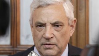 “Alberto no tiene títulos para hacer lo que dicen los medios, que es ponerle un freno a Cristina”