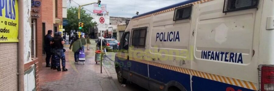 Manteros; El móvil de  Infantería continua presente en el centro