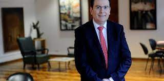 Plan «platita en el bolsillo»: una provincia anunció que dará un bono de $90.000 y un aumento de casi 60% para los estatales