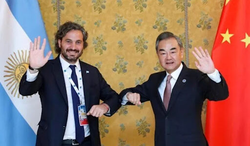 El régimen chino anunció un acuerdo con el gobierno argentino en áreas estratégicas: energía, comunicaciones y Antártida