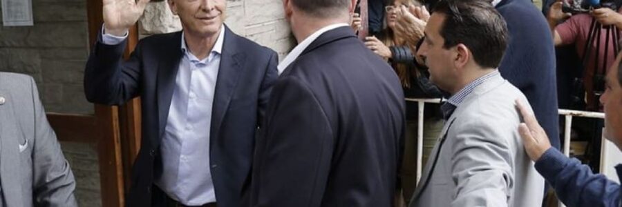 El ex Presidente se presentó ante los tribunales de Dolores donde  pidió ser sobreseído por espionaje ilegal