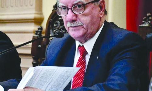 La Convención Constituyente trata hoy los despachos de la Comisión Redactora