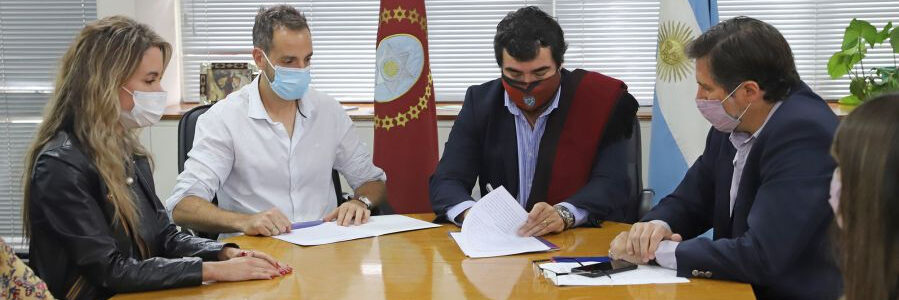 Promueven el uso de una aplicación para potenciar la oferta laboral en oficios