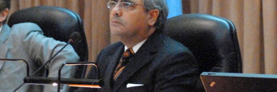 Uno de los jueces que sobreseyó a Cristina Kirchner fue “bochado” en la Facultad de Derecho y perdió su cargo como profesor