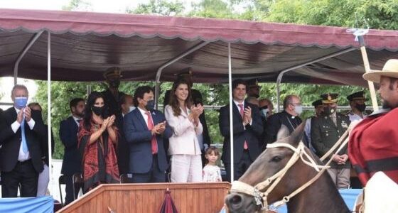 Sáenz encabezó los actos centrales del 209° aniversario de la Batalla de Salta