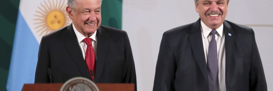 López Obrador felicitó a Alberto Fernández por «resistir la ofensiva de la derecha»