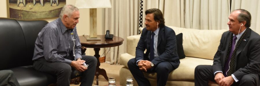 Sáenz y el embajador de Estados Unidos avanzaron en una agenda bilateral