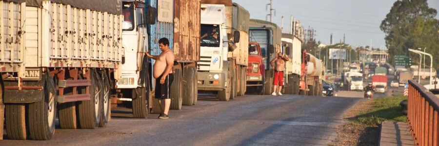 Faltante de gasoil: se suspendió la reunión de Trabajo con los transportistas