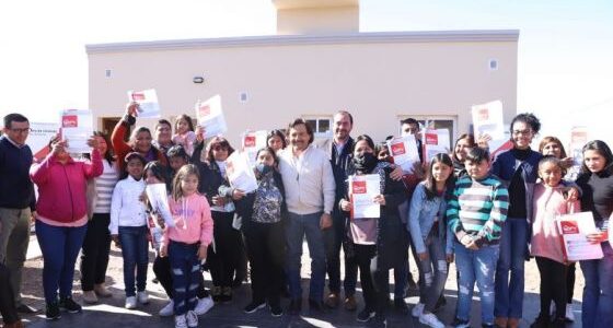 Sáenz: «En dos años y medio casi 3 mil familias cumplieron el sueño de la casa propia»