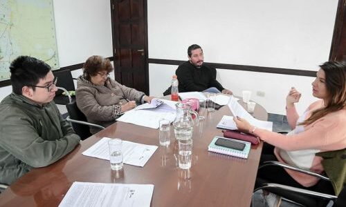 Ediles capitalinos impulsan una guía de buen trato al ciudadano