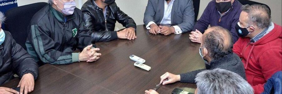 Gremios docentes rechazaron la oferta de un 24% escalonado hasta diciembre