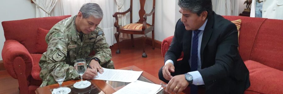 La Municipalidad y el Ejército firmaron un convenio para el uso del Campo Militar de la Cruz
