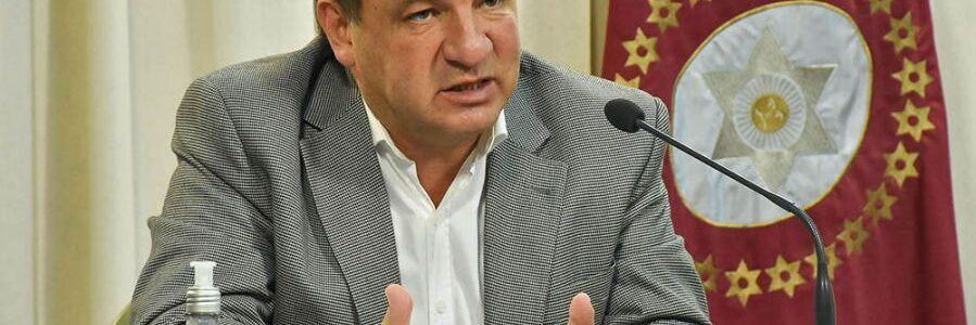 Ricardo Villada dijo que Edesa debe mejorar su servicio y que no hay otro camino