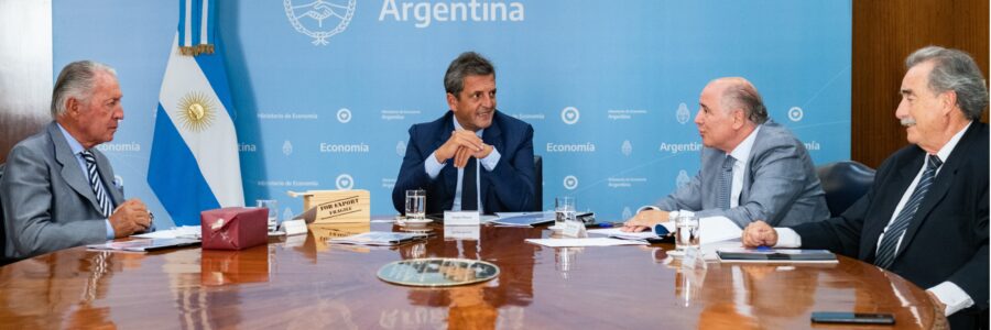 Sergio Massa reunió a dirigentes industriales de Argentina y Uruguay