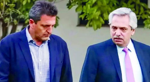 El gobierno acusa a la oposición por la suba del dólar, anunciando batalla a los mercados