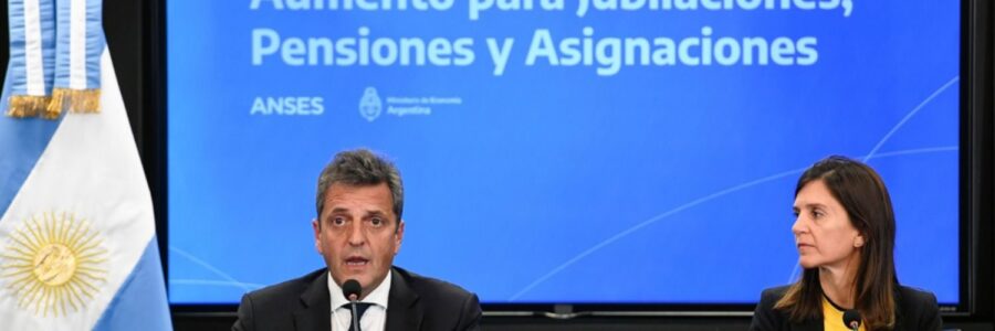 El Gobierno anunció un aumento para jubilaciones de 21% y un bono por tres meses