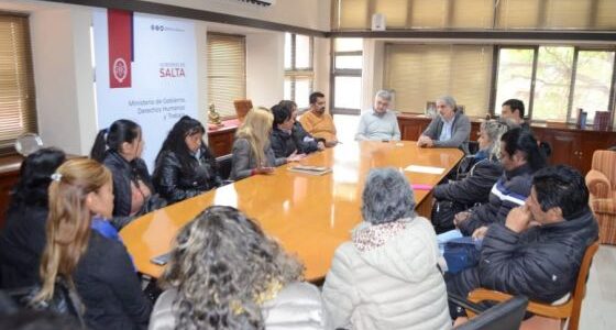 Hoy el personal de maestranza retornará a trabajar en las escuelas