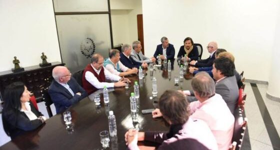 El sector empresarial ratificó al gobernador Sáenz la necesidad de garantizar tanto el derecho a peticionar como a la libre circulación