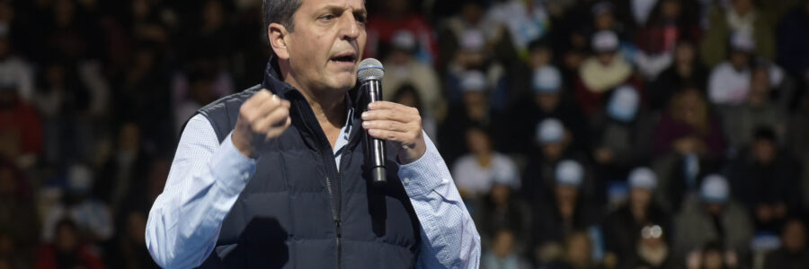 Massa acelera su candidatura tras el bajón de Juntos por el Cambio