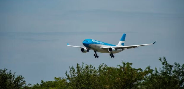 El Gobierno sumó a 4 aerolíneas al programa de Precios Justos