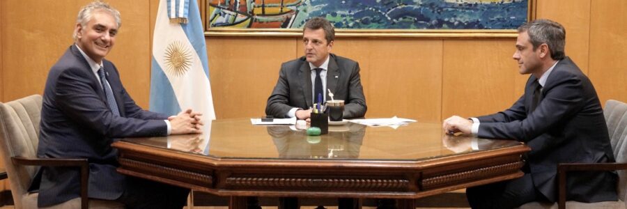 Sergio Massa sumará a su equipo económico al economista Santiago Montoya