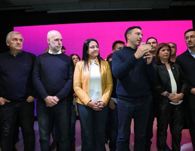 De Loredo reconoció su derrota sin un solo dato oficial del comicio