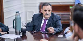 En La Rioja el gobernador Quintela busca avanzar en el control de los medios de comunicación