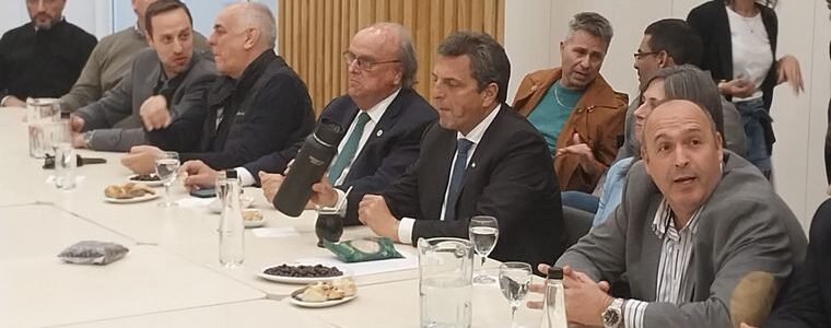 Massa culpó a «especuladores» por la suba del dólar «blue» y pronosticó que bajará