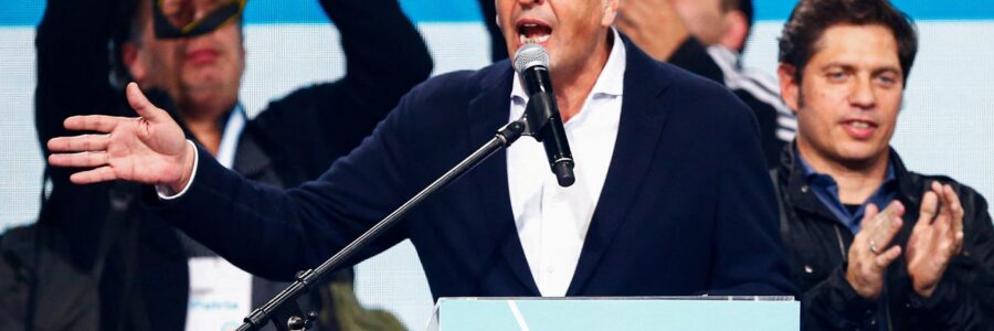 Sergio Massa hace control de daños y polariza con Javier Milei tras la devaluación y las PASO