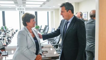 El FMI anticipó que cambiarán las metas y acordó un paquete de medidas con el Gobierno