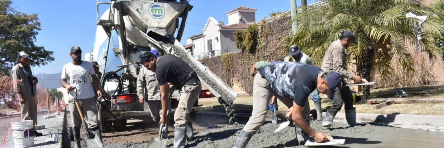 Avanza en la recuperación de calzada en barrio Grand Bourg