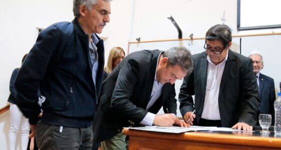 El Gobierno, la UNSA y el Colegio de Médicos proyectan Hospitales Docentes en toda la provincia