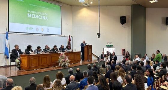 Ya recibieron sus diplomas los primeros estudiantes de Medicina de la UNSa