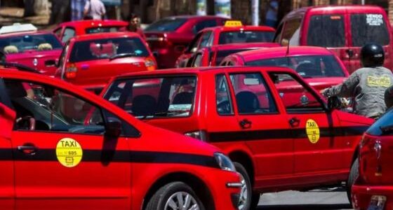 Tras el fallo emitido en la Justicia en contra de UBER la AMT dio detalles a los taxistas