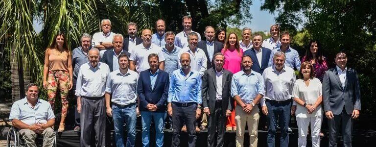 Cómo se posicionan los dirigentes opositores de cara al balotaje tras el pacto Macri-Milei