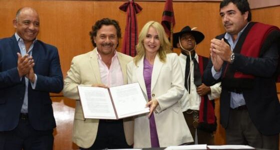 Gustavo Sáenz: “La promoción y fortalecimiento de la industria es un eje fundamental de nuestro Gobierno»