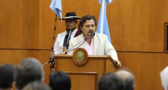 Sáenz anunció que comienza a hacerse realidad la nueva traza de la RN 68