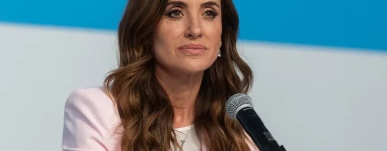 Victoria Tolosa Paz confirmó que hubo beneficiarios de planes sociales que viajaron al exterior