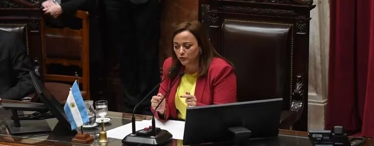 Cecilia Moreau, presidenta de la Cámara de Diputados, denunció que fue amenazada de muerte