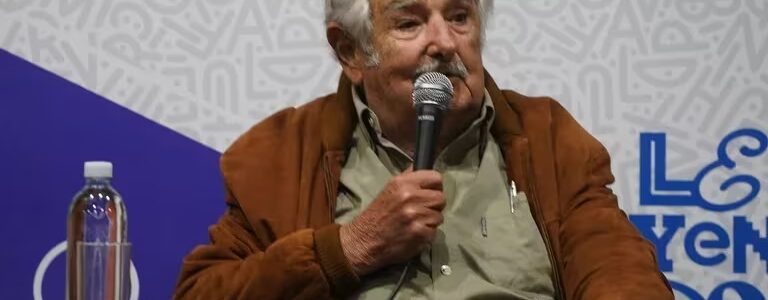 “Cuando se empieza a reprimir, no se sabe dónde termina”: Pepe Mujica advirtió por posibles “medidas explosivas” ante la crisis argentina, a horas del balotaje