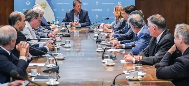 Reapareció Sergio Massa y reunió a su equipo para la transición