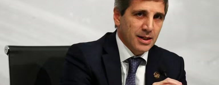 Luis Caputo: “El objetivo sigue siendo el mismo, llegar a una dolarización”