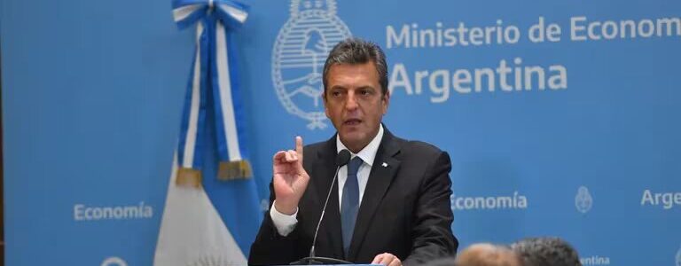Alberto Fernández aceptó la renuncia de Massa, Rossi, De Pedro y otros funcionarios a días de la asunción de Milei
