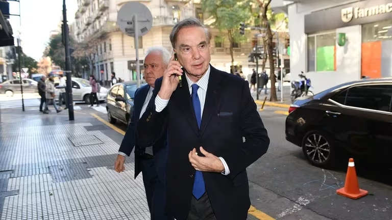 Miguel Ángel Pichetto presidirá el llamado "bloque del quorum" (Juan Vargas)