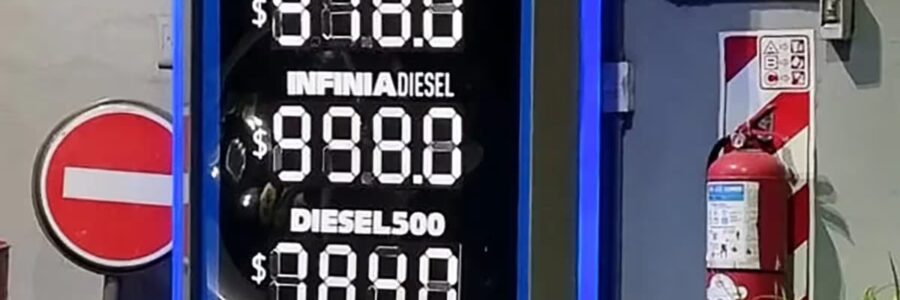El Gobierno dispuso un aumento gradual del impuesto a los combustibles y las naftas subieron 6,5% en promedio